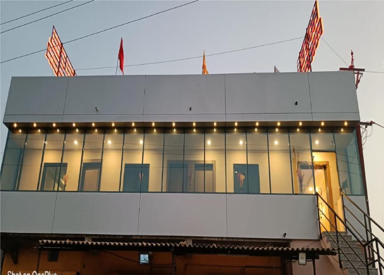 Hotel Fun Park Sanand Ngoại thất bức ảnh