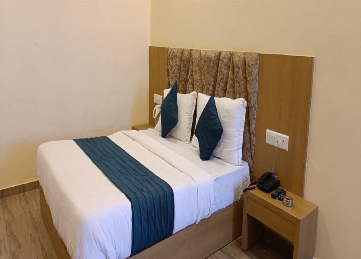 Hotel Fun Park Sanand Ngoại thất bức ảnh
